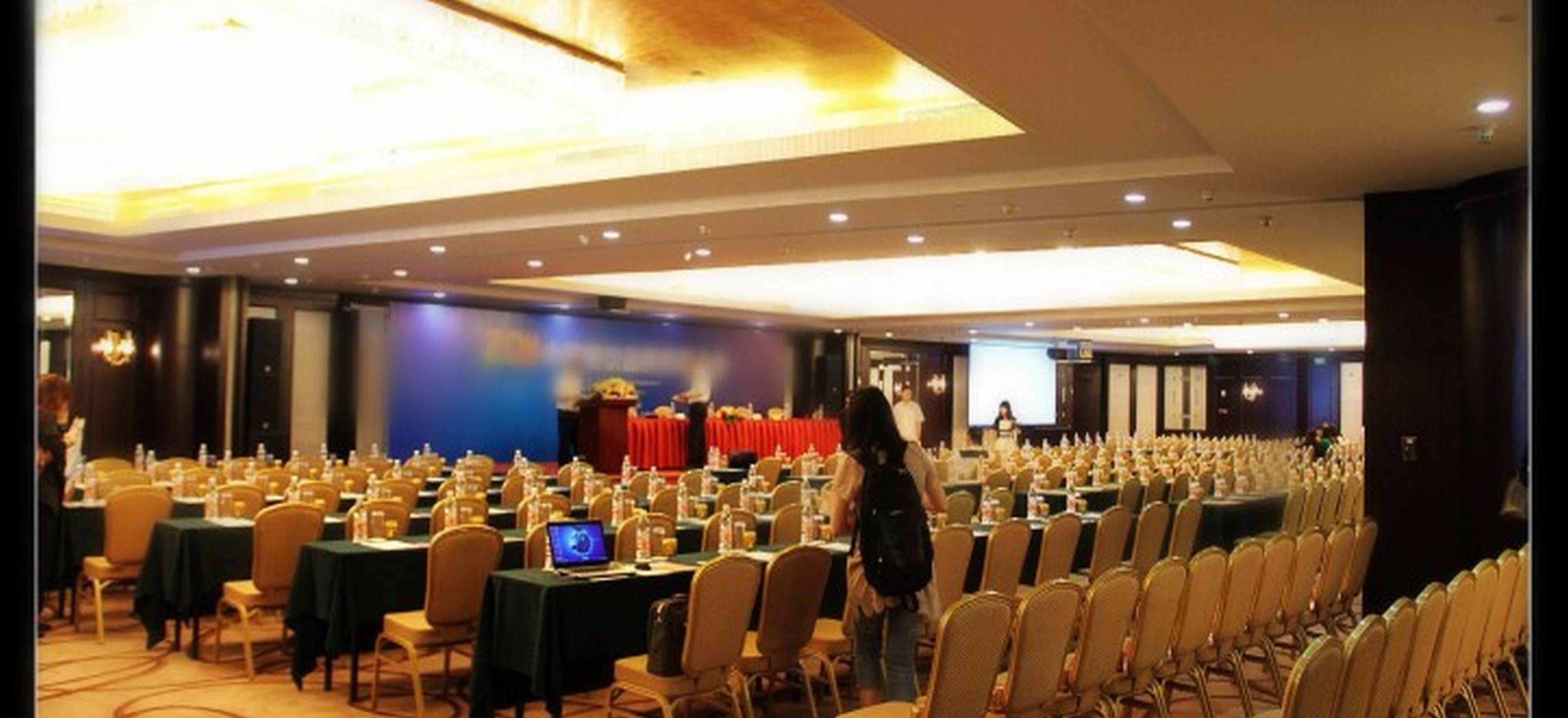 Soluxe Hotel Guangzhou - Overseas Buyers Registration Service&Canton Fair Free Shuttle Bus 15 Apr To 05 May Eksteriør bilde