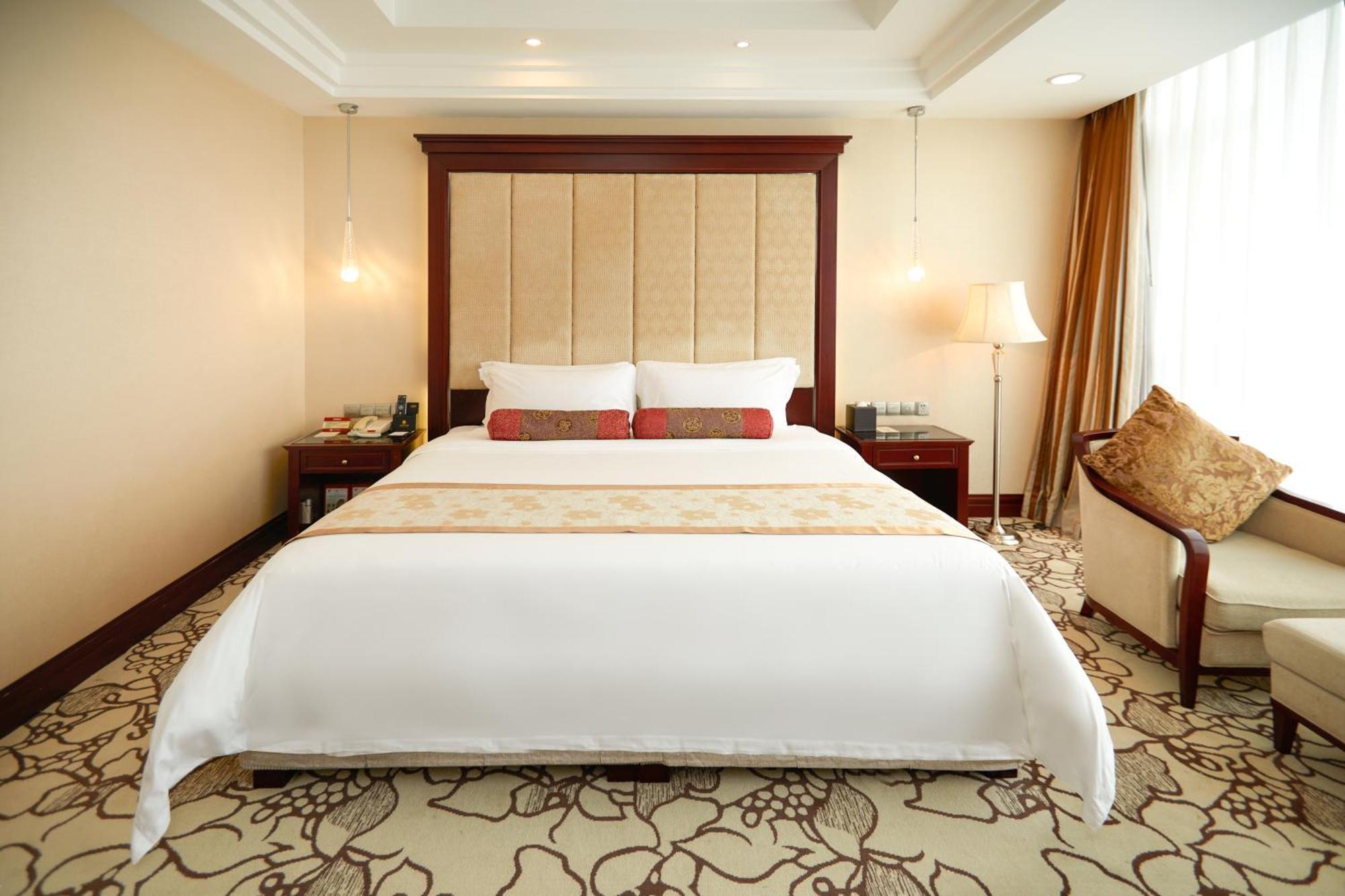 Soluxe Hotel Guangzhou - Overseas Buyers Registration Service&Canton Fair Free Shuttle Bus 15 Apr To 05 May Eksteriør bilde