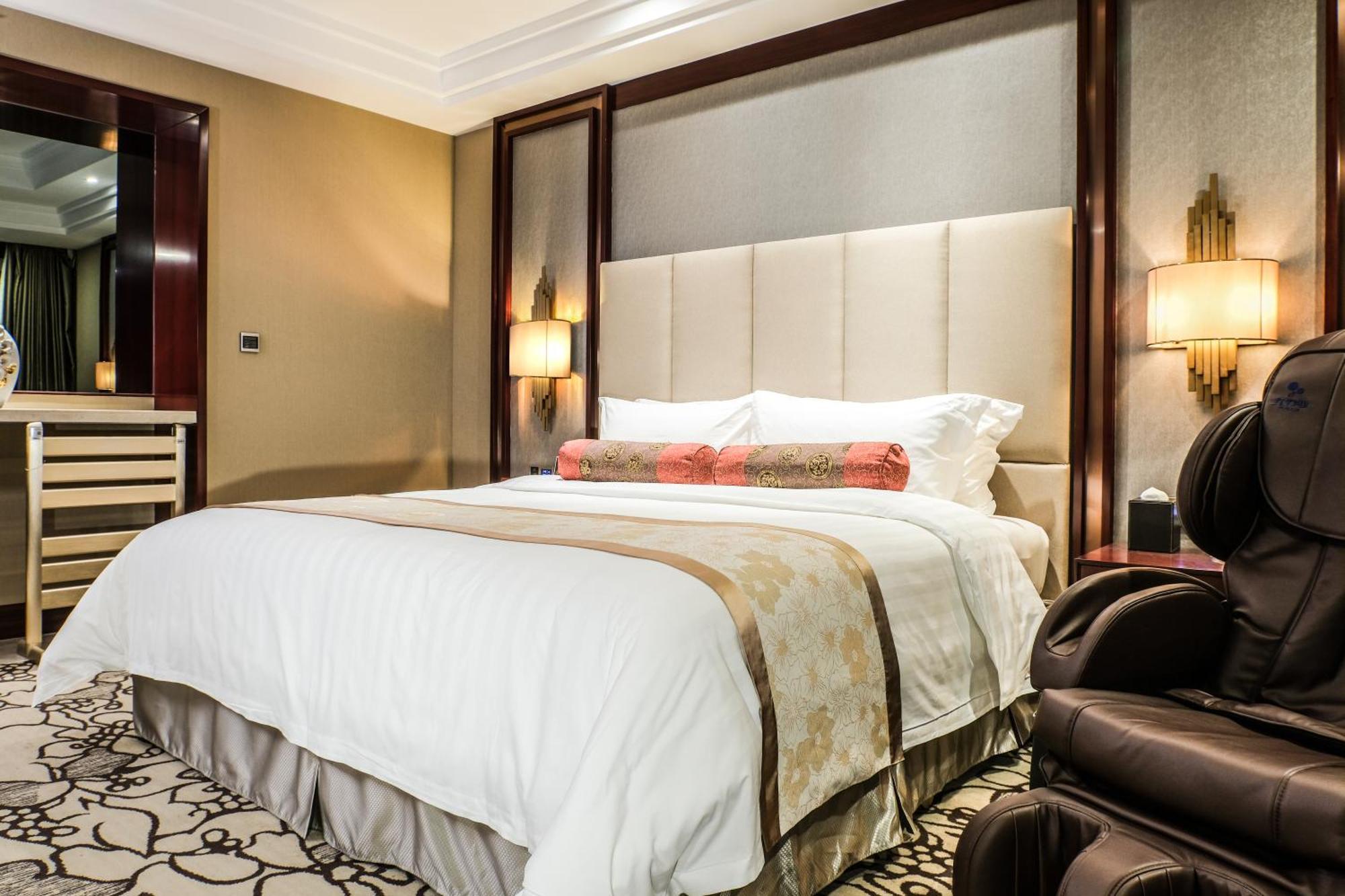 Soluxe Hotel Guangzhou - Overseas Buyers Registration Service&Canton Fair Free Shuttle Bus 15 Apr To 05 May Eksteriør bilde